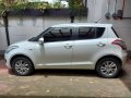 Selling Pearl White Suzuki Swift 2015 in Quezon City-4