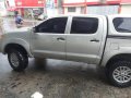 Silver Toyota Hilux 2006 for sale in Automatic-3