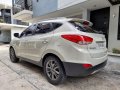 Sell White 2015 Hyundai Tucson in Quezon City-2