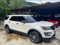 Selling White Ford Explorer 2016 in Quezon-3