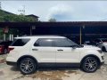 Selling White Ford Explorer 2016 in Quezon-4