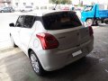 Pearl White Suzuki Swift 2019 for sale in Manual-3