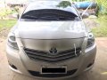 Pearl White Toyota Vios 2011 for sale in Mandaluyong-8