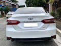 Pearl White Toyota Camry 2020 for sale in Automatic-5