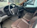 Selling Pearl White Hyundai Starex 2018 in Muntinlupa-2