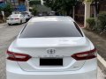 Pearl White Toyota Camry 2020 for sale in Automatic-3