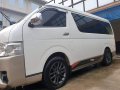 Selling White Toyota Hiace Super Grandia 2016 in Makati-0