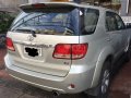 Brightsilver Toyota Fortuner 2007 for sale in Marikina-2