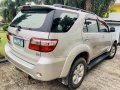 Selling Pearl White Toyota Fortuner 2011 in Taal-1