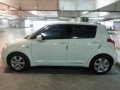 Sell White 2010 Suzuki Swift in Talisay-7