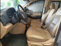 Hyundai Grand Starex 2014 Van at 40000 for sale-2