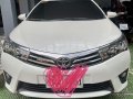 Pearl White Toyota Corolla Altis 2016 for sale in Quezon-6