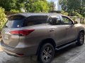 Selling Silver Toyota Fortuner 2016 in Las Piñas-5