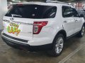 Selling Pearl White Ford Explorer 2014 in Marikina-7