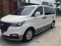 Selling White Hyundai Starex 2020 in Quezon City-6