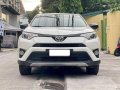 SellingWhite Toyota Rav4 2017 in Makati-7