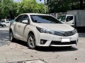 Pearl White Toyota Corolla altis 2015 for sale in Automatic-9