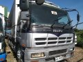 2006 Isuzu wingvan 10w-1