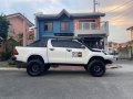 Sell White 2016 Toyota Hilux in Quezon City-6