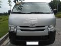 RUSH sale! 2020 Toyota Hiace Commuter3.0 M/T-3