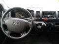 RUSH sale! 2020 Toyota Hiace Commuter3.0 M/T-6