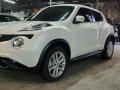 White Nissan Juke 2018 for sale in Automatic-6