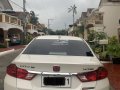Selling used 2014 Honda City  1.5 VX+ Navi CVT in Pearlwhite-1