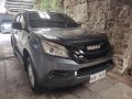 Grey Isuzu Mu-X 2017 for sale in Quezon City-5