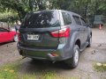 Grey Isuzu Mu-X 2017 for sale in Quezon City-7