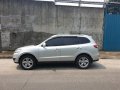 Sell Silver 2011 Hyundai Santa Fe in Quezon City-4