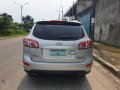 Sell Silver 2011 Hyundai Santa Fe in Quezon City-5