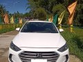  White Hyundai Elantra 2018 for sale in Manual-2