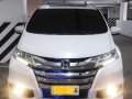 Selling White Honda Odyssey 2015 in Makati-7
