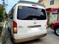 Selling White Toyota Hiace 2017-5