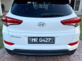 Selling White Hyundai Tucson 2016 in Pateros-3