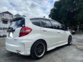 Selling Pearl White Honda Jazz 2013 in Quezon City-4