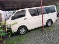 Selling White Toyota Hiace 2018 in Manila-0