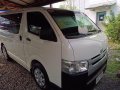 Selling White Toyota Hiace 2018 in Manila-5