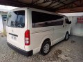 Selling White Toyota Hiace 2018 in Manila-1