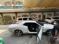 Selling White Dodge Challenger 2013 in Makati-1