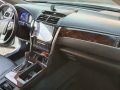 Selling White Toyota Camry 2017 in Manila-7