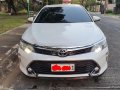 Selling White Toyota Camry 2017 in Manila-0
