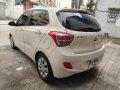 Sell Pearl White 2014 Hyundai Grand i10 in Quezon City-5