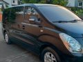 Selling Black Hyundai Starex 2013 in Manila-6