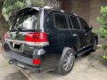 Selling Black Toyota Land Cruiser 2017 in Quezon City-3