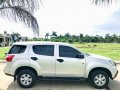Silver Isuzu Mu-X 2020 for sale in Taguig-2