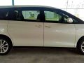 Selling White Toyota Previa 2014 in Makati-7