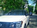 Selling White Ford Expedition 2018 in Pateros-1