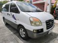 Selling White Hyundai Starex 2006 in Manila-1