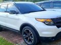 Pearl White Ford Explorer 2015 for sale in Makati-4